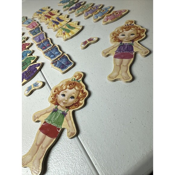 Wooden Magnetic Dress Up Dolls 67 Pieces Clothes 4 Dolls Homeschool Busy Work - Picture 6 of 7
